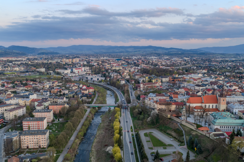 rzeka-kamienica-z-drona