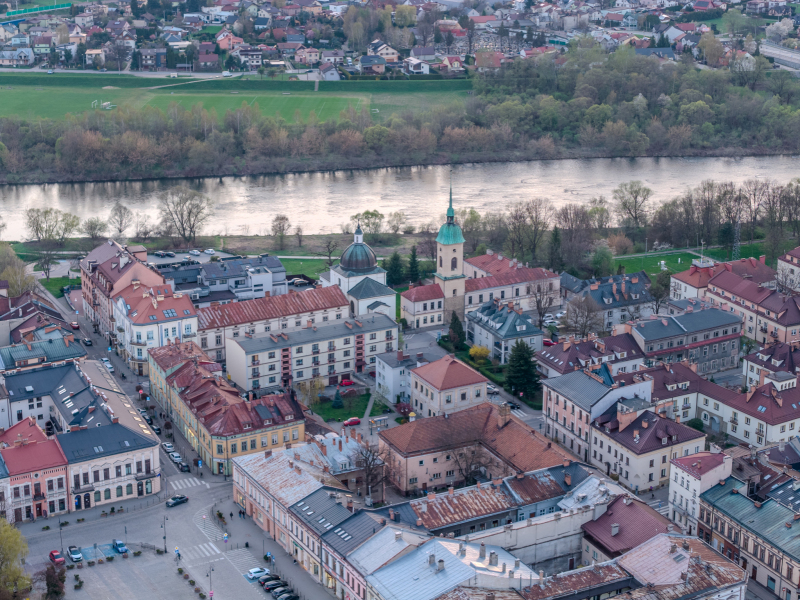 stare-miasto-nad-brzegiem-dunajca